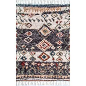 nuLOOM Rosemarie Southwestern Moroccan Shag Accent Rug, 2' x 3', Grey