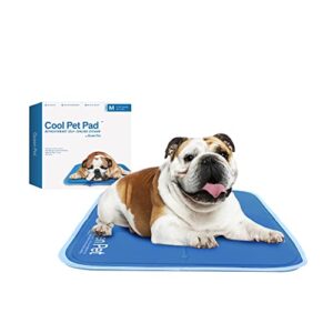 the green pet shop dog cooling mat, medium - pressure activated pet cooling mat for dogs and cats, sized for medium sized pets (21-45 lb.) - non-toxic gel, no water needed for this dog cooling pad