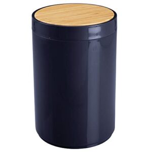 mdesign plastic round trash can small wastebasket, garbage bin container with swing-close lid, kitchen, bathroom, home office, bedroom basket; holds waste, recycling,1.3 gallon -navy blue/natural