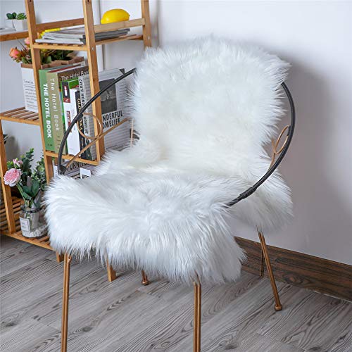 HLZHOU Soft Faux Sheepskin Fur Rug Fluffy Fur Chair Cover Seat Pad Non-Slip Area Rug for Bedroom Living Room Floor Kids Room (White, 2 x 3 Feet)