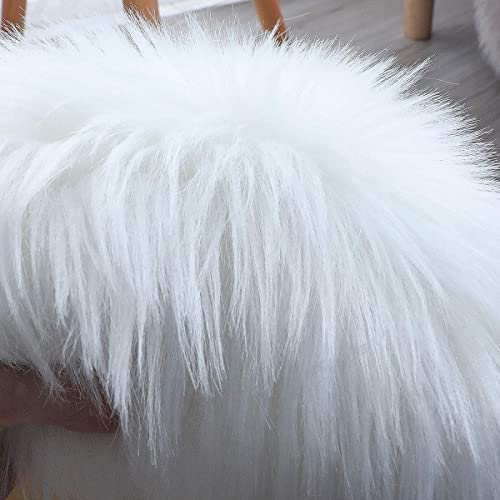 HLZHOU Soft Faux Sheepskin Fur Rug Fluffy Fur Chair Cover Seat Pad Non-Slip Area Rug for Bedroom Living Room Floor Kids Room (White, 2 x 3 Feet)