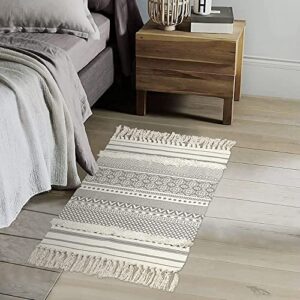 Seavish Accent Cotton Area Rug,2X3 Boho Bath Rug Aesthetic Hand Woven Farmhouse Throw Rug Shag Tufted Tassel Small Rug for Living Room Bedroom Bathroom Kitchen Dorm