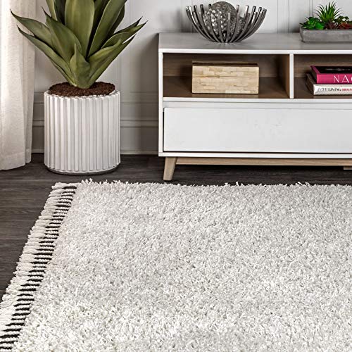 JONATHAN Y MCR100A-5 Mercer Shag Plush Tassel Indoor Area-Rug Bohemian Modern Contemporary Solid Easy-Cleaning Bedroom Kitchen Living Room, 5 X 8, White with Tassel