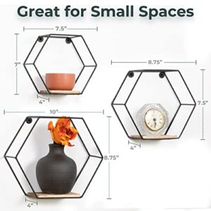 Greenco Geometric Hexagon Shaped Floating Shelves, Honeycomb Shelves, Home Decor, Metal Wire and Rustic Wood Wall Storage Shelves for Bedroom, Living Room, Bathroom, Kitchen and Office – Set of 3
