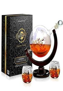 nutrichef glass whiskey decanter - 850ml globe whiskey carafe alcohol decanter set with glasses , liquor decanter w/ stopper & base, for brandy wine cognac rum gin scotch bourbon