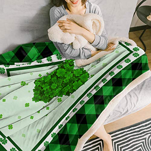 Green Shamrock Leaves Love Heart Sherpa Flannel Throw Blankets Thick Reversible Plush Fleece Blanket for Bed Couch Sofa Decor Irish Saint Patrick's Day Ultra Soft Comfy Warm Fuzzy TV Blanket 39x49in