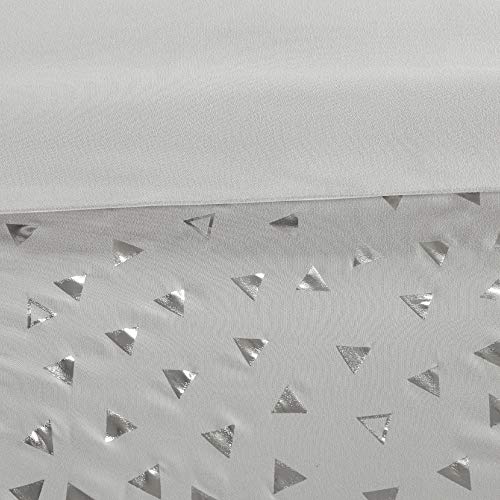 Intelligent Design Zoey Triangle Metallic Print, Cozy Comforter Set All Season Bedding Set, Matching Sham, Decorative Pillow, King/Cal King, Grey/Silver 5 Piece