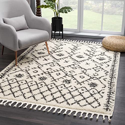 Hauteloom Berber Shag - Godalming Farmhouse Living Room Bedroom Area Rug with Tassel - Fluffy Plush High Pile Carpet - Soft Shaggy Rug, Moroccan Trellis - White, Beige, Cream, Black - 5'3" x 7'3"