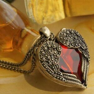 Nattaphol 2018 Selling Fashion Pendant Every Heart Card Necklace Vintage red Wing Crystal Heart Pendant Necklaces Womens jewelery