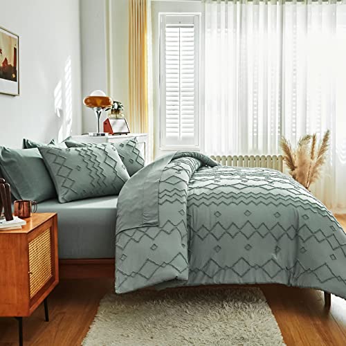 AIKASY Green Tufted Bed in A Bag King ,Geometry Embroidery Comforter Set 7 Pieces，Boho Shabby Chic Comforter Bedding Sets , Soft Microfiber Comforter for All Seasons (Green, 102"x90")