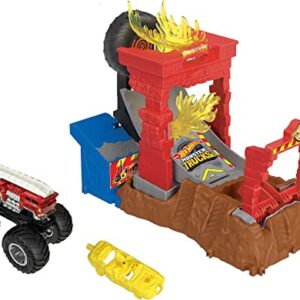 Hot Wheels Arena Smashers 5-Alarm Fire Crash Challenge Playset, 5-Alarm Toy Truck in 1:64 Scale & Crushable Car