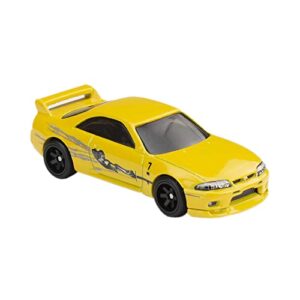 Hot Wheels Retro Entertainment Collection,Nissan Skyline GTR R33, TV, & Video Games, Iconic Replicas for Play or Display, Gift for Collectors