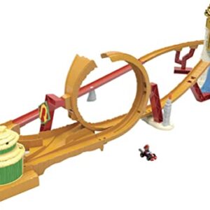 Hot Wheels The Super Mario Bros. Movie Track Set, Jungle Kingdom Raceway Playset with Mario Die-Cast Toy Car Inspired by the Film