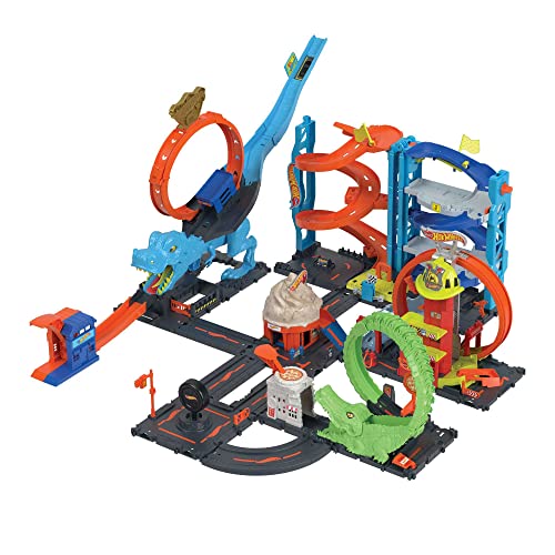 Hot Wheels Toy Car Track Set City Transforming Race Tower, Single to Dual-Mode Racing, with 1:64 Scale Car