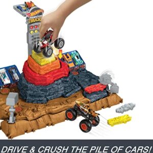 Hot Wheels Arena Smashers Bone Shaker Ultimate Crush Yard Playset, Exclusive 1:64 Scale Bone Shaker Toy Truck & 3 Crushable Cars