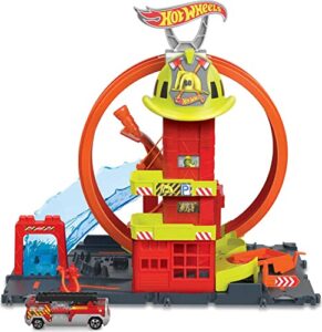 hot wheels toy car track set city super loop fire station & 1:64 scale firetruck, connects to other sets