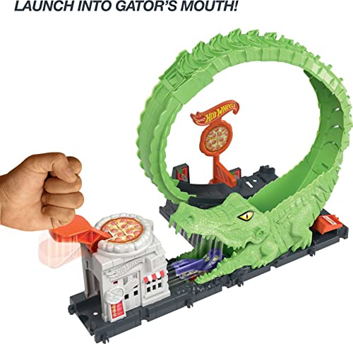 Hot Wheels Toy Car Track Set Gator Loop Attack Playset in Pizza Place with 1:64 Scale Car, Connects to Other Sets