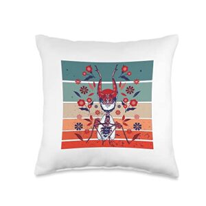 invertebrates wirbellose by krabbelkeller praying mantis threatens throw pillow, 16x16, multicolor
