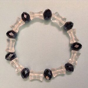 Crystal clear plastic beaded style bracelet 7"Adjustable each bracelets $6.99