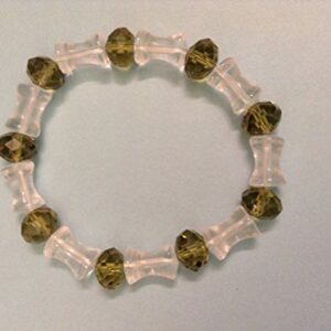 Crystal clear plastic beaded style bracelet 7"Adjustable each bracelets $6.99