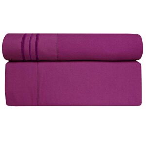 Queen Size Bed Sheets - Breathable Luxury Sheets with Full Elastic & Secure Corner Straps Built In - 1800 Supreme Collection Extra Soft Deep Pocket Bedding Set, Sheet Set, Queen, Berry