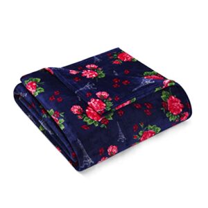 betsey johnson | fleece collection | blanket - ultra soft & cozy plush fleece, lightweight & warm, perfect for bed or couch, queen, floral