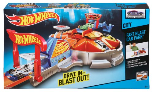 Mattel Hot Wheels Launching Garage Playset