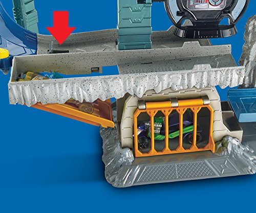 Hot Wheels and DC Universe Team Up to Fight Crime for 48 months to 120 months, with the Ultimate Batcave Playset! [Amazon Exclusive]