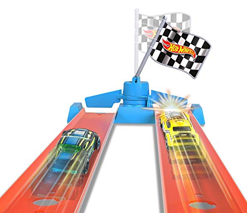 Hot Wheels Toy Car Track Set Drag Strip Champion with 1:64 Scale Car, Head-To-Head Racing, Connects to Other Sets