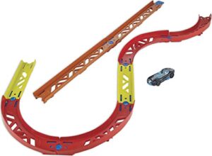 hot wheels track builder unlimited playset premium curve pack, 16 component parts & 1:64 scale toy car