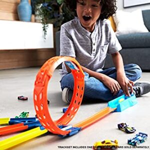 Hot Wheels Track Builder Unlimited Adjustable Loop Pack for Kids 6 Years Old & Up with 1 Hot Wheels Car, Spiral Loop, Launcher & 3 Tracks That Connects to Other Sets , Orange, Blue, Yellow