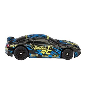 Hot Wheels RC Car, Remote-Control 2017 Nissan GT-R in 1:64 Scale, Works On and Off Hot Wheels Track, Includes Track Adapter​​​​