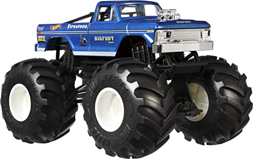 Hot Wheels Monster Trucks, Oversized Monster Truck Bigfoot, 1:24 Scale Die-Cast Toy Truck with Giant Wheels and Cool Designs