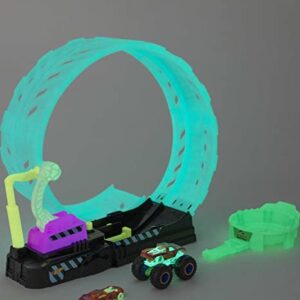 Hot Wheels Monster Trucks Glow in The Dark Epic Loop Challenge Playset with Launcher, Ramp & Giant Loop, Includes 1 1:64 Scale Die-Cast Truck & 1 Car, Toy Gift for Kids 4 to 8 Years Old