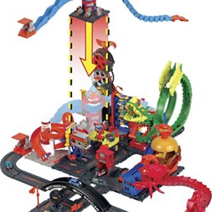 Hot Wheels Toy Car Track Set City Wreck & Ride Gorilla with 1:64 Scale Car, 3.3-Ft Long Track, Connects to Other Sets