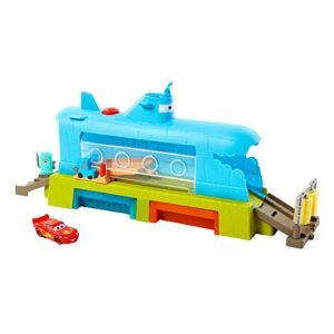 disney and pixar cars toys, submarine car wash playset with color-change lightning mcqueen toy car, water play