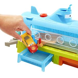 Disney and Pixar Cars Toys, Submarine Car Wash Playset with Color-Change Lightning McQueen Toy Car, Water Play