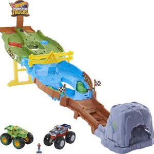 Hot Wheels Monster Trucks Wreckin' Raceway with 2 Toy Trucks: Bigfoot & Gunkster, Head-To-Head Race with Obstacles