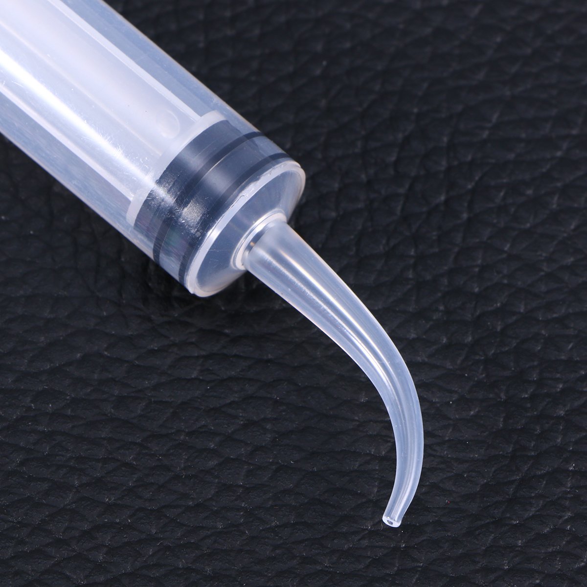 4pcs Disposable Dental Irrigation Syringe with Curved Tip Colostrum Syringes for Dental Care