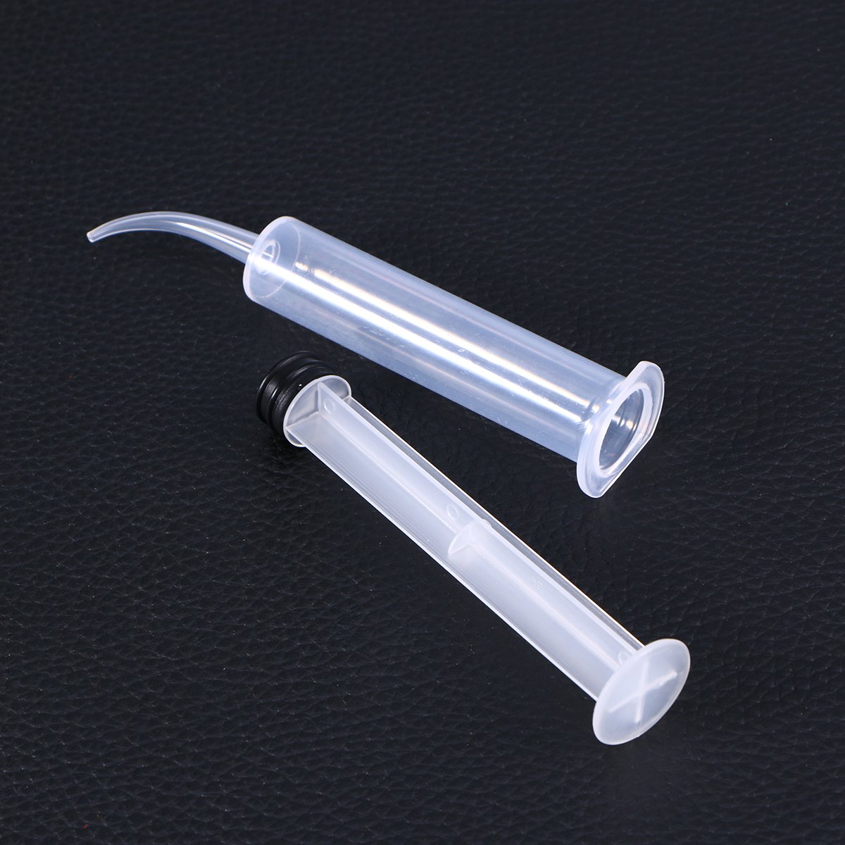 4pcs Disposable Dental Irrigation Syringe with Curved Tip Colostrum Syringes for Dental Care