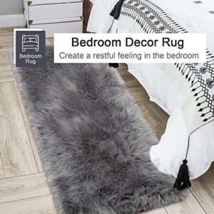 junovo Luxury Fluffy Area Rugs Furry Rug for Bedroom Faux Fur Sheepskin Nursery Rugs Fur Carpet for Kids Room Living Room Home Decor Floor Mat, Rectangle 2ft x 3ft Grey