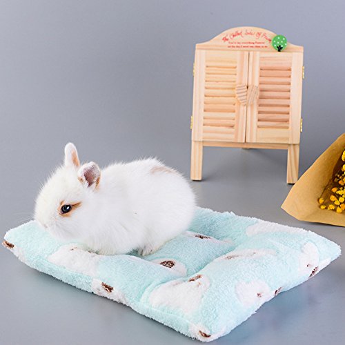 FLAdorepet Small Animal Guinea Pig Hamster Bed House Winter Warm Squirrel Hedgehog Rabbit Chinchilla Bed Mat House Nest Hamster Accessories (Medium,Random)