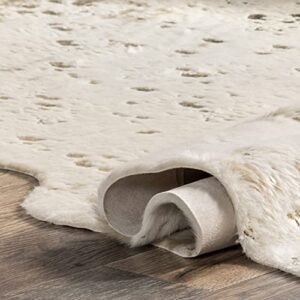 nuLOOM Iraida Contemporary Faux Cowhide Area Rug, 5' 9" x 7' 7", Off-white