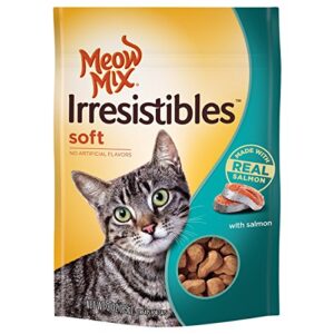 meow mix irresistibles soft cat treats, salmon, 3 ounce bag (pack of 5),brown