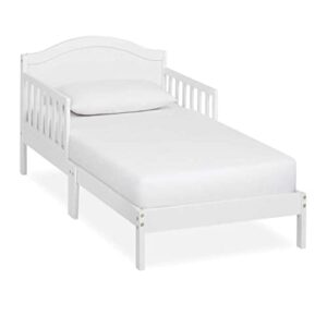 dream on me sydney toddler bed in white, greenguard gold certified, jpma certified, low to floor design, non-toxic finish, safety rails, made of pinewood