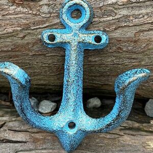 KiaoTime Set of 2 Blue Vintage Rustic Cast Iron Nautical Anchor Design Wall Hooks Coat Hooks Rack, Decorative Wall Mounted Antique Shabby Chic Metal Home Bath Room Towel Coat Hooks Hanger