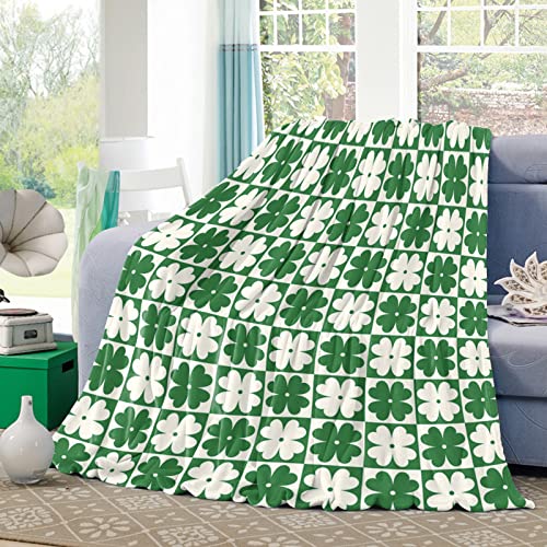 Luxury Extra Soft Throw Blanket St. Patrick's Day Clover Pattern Flannel Fleece Reversible Blankets Weighted Super Warm Cozy Couch Blanket 40x50Inches