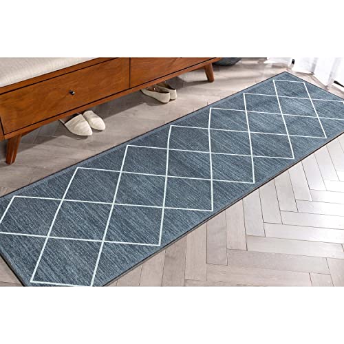 Well Woven Clover Diamond Lattice 2'7" x 9'10" Runner Grey