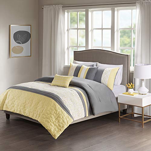 510 DESIGN Cozy Comforter Set - Geometric Honeycomb Design, All Season Down Alternative Casual Bedding with Matching Shams, Decorative Pillows, King/Cal King (104"x92"), Yellow/Grey 5 Piece