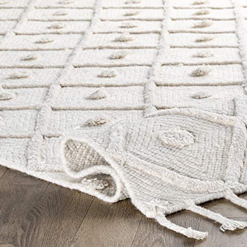 nuLOOM Jinny Moroccan Wool Tasseled Area Rug, 3' x 5', Ivory